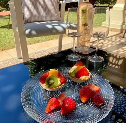 Gorgeous Located In Elviria Appartement Marbellac